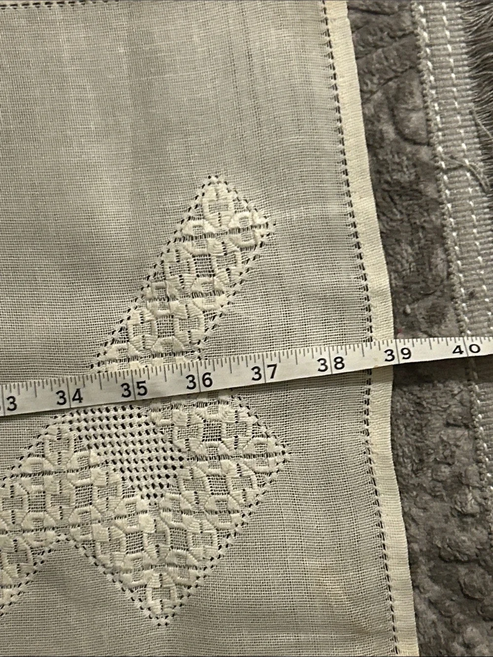 Vintage Linen Hardanger Embroidered Norwegian Runner with 5 Matching Placemat
